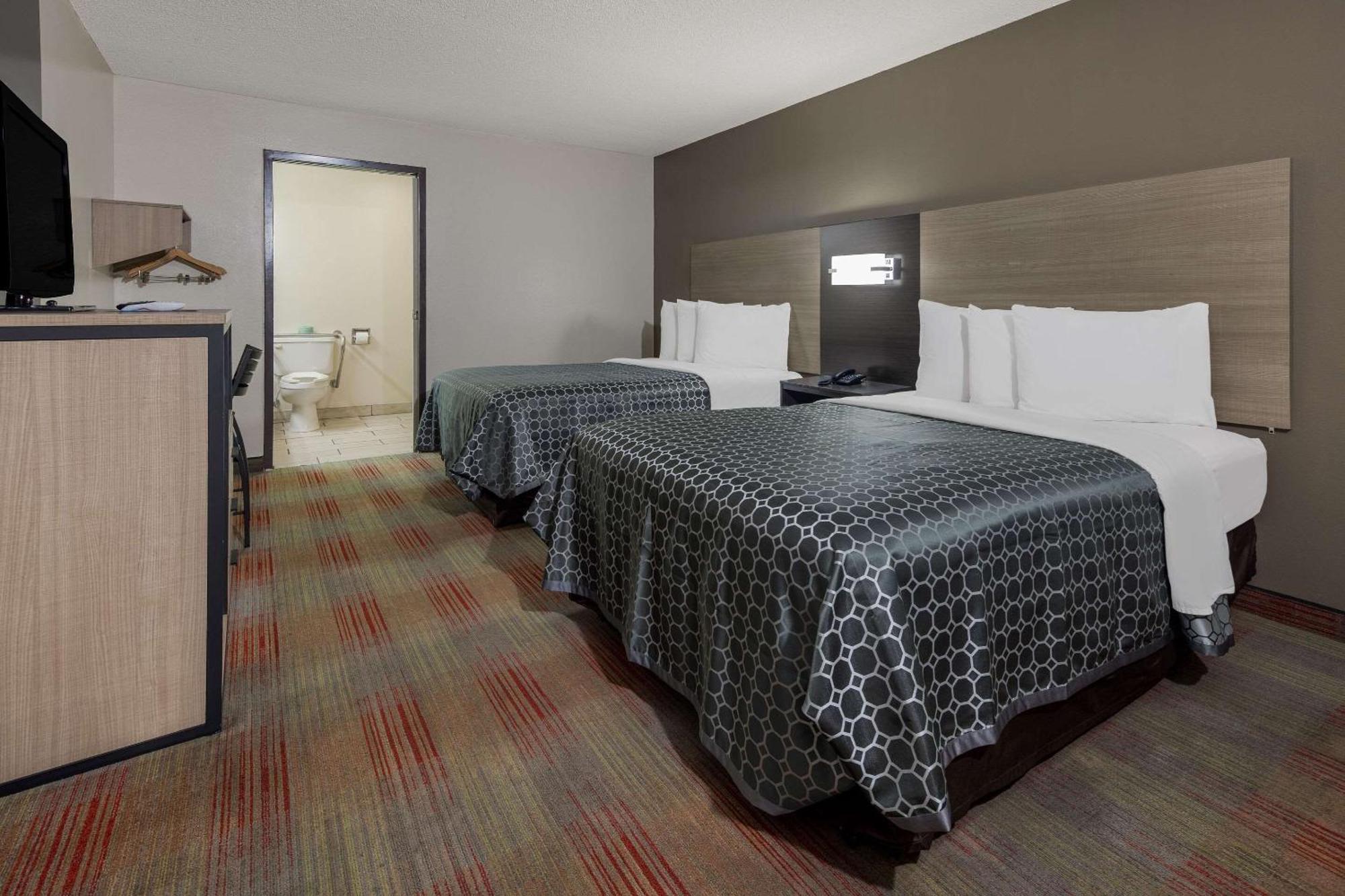 Rodeway Inn Elkton Екстер'єр фото