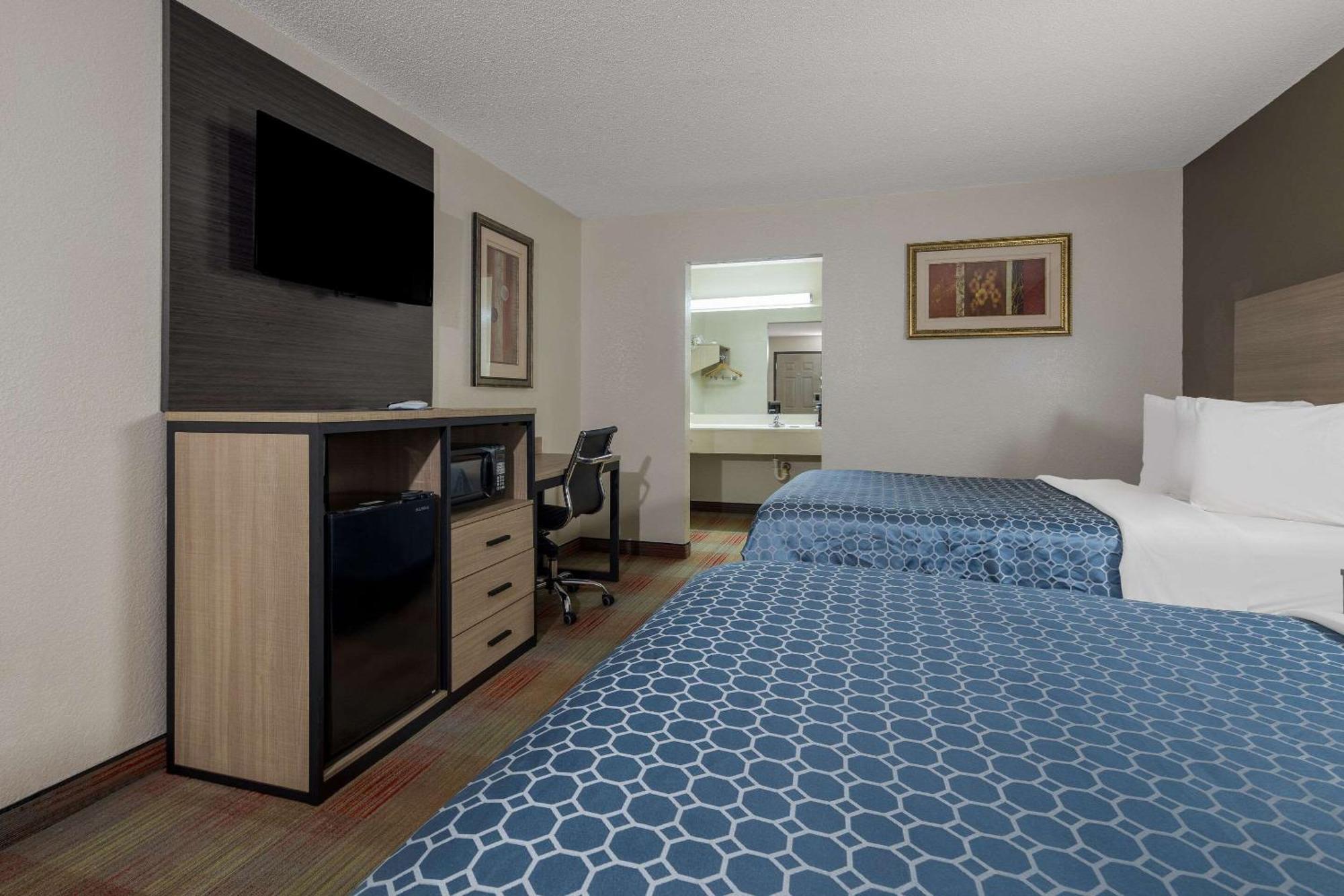Rodeway Inn Elkton Екстер'єр фото