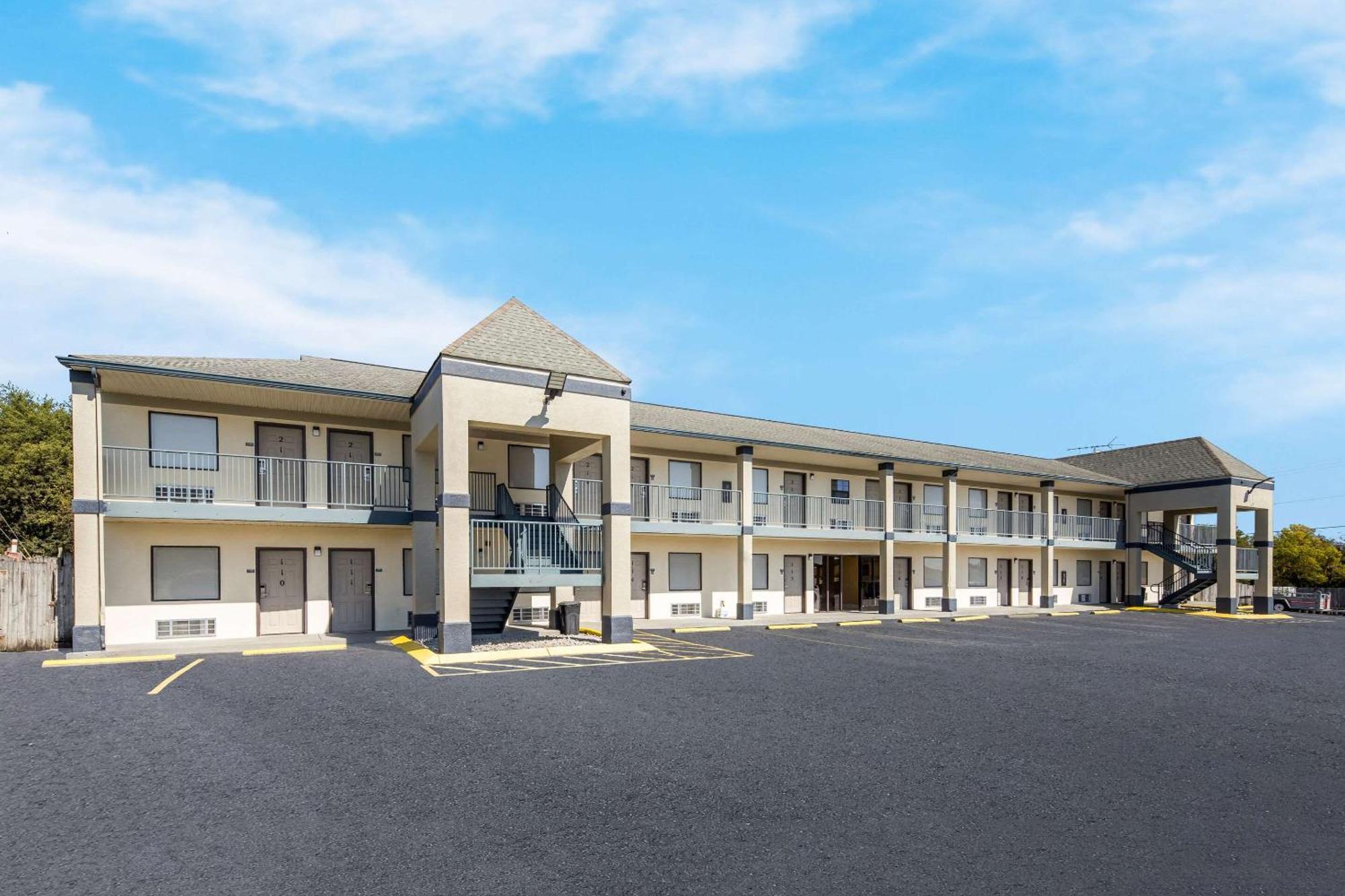 Rodeway Inn Elkton Екстер'єр фото