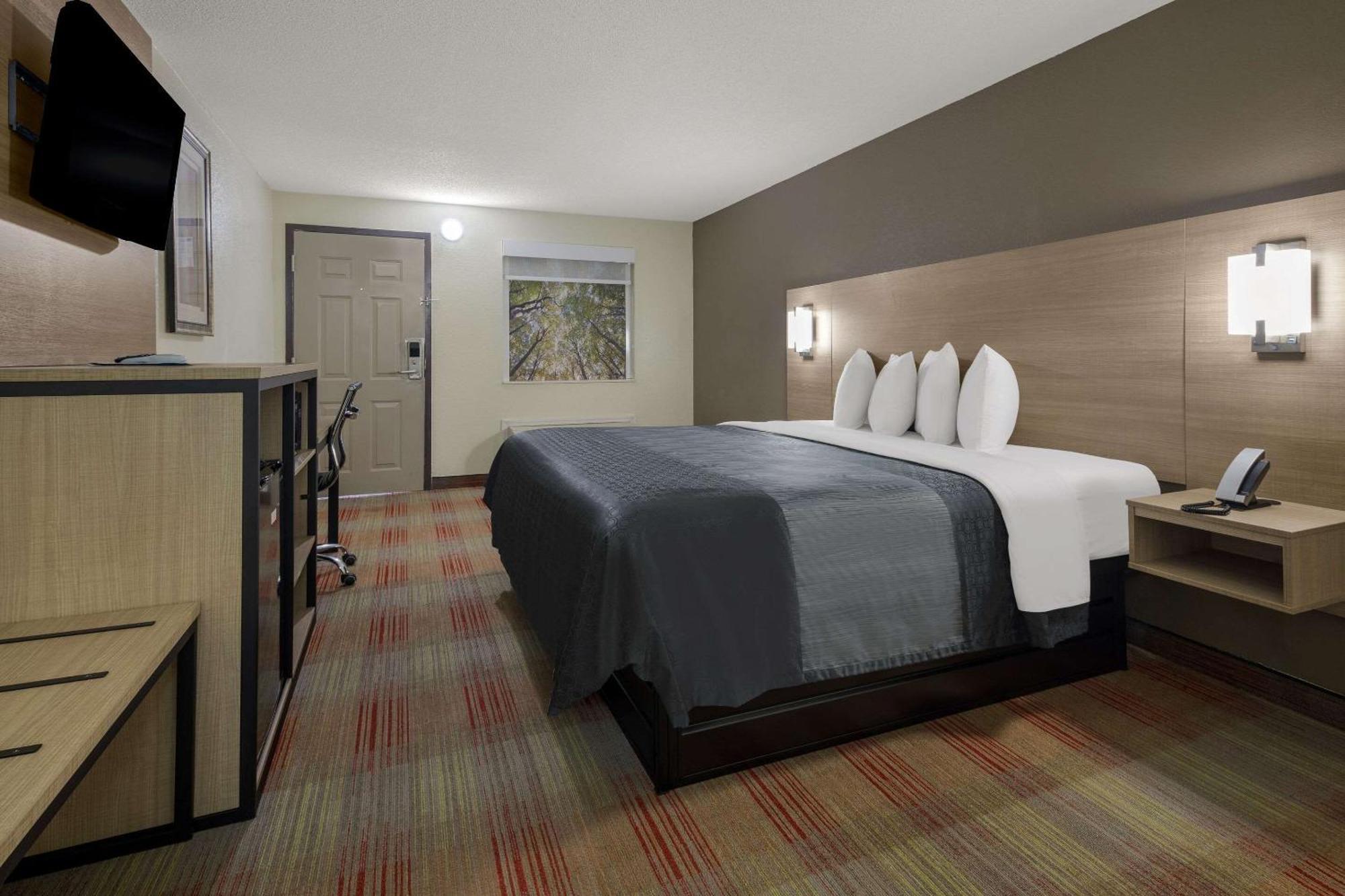 Rodeway Inn Elkton Екстер'єр фото